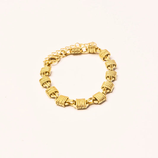 Mira Bracelet in 18k Gold Plated