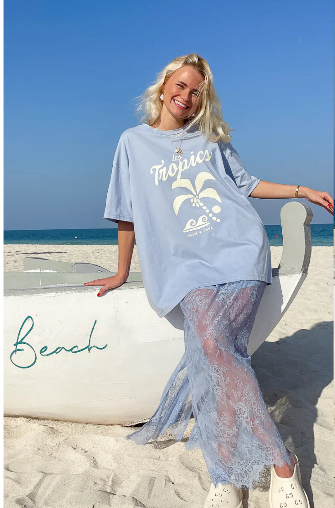 PALM TROPICS T-SHIRT | PALE BLUE